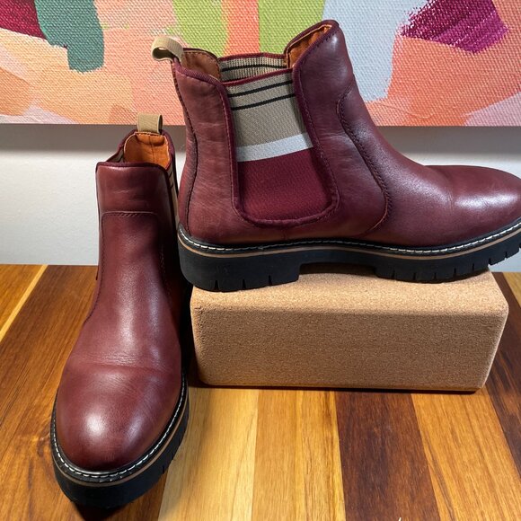 Pikolinos Red Chelsea Boots with Contrasting Elastic - Picture 2 of 9